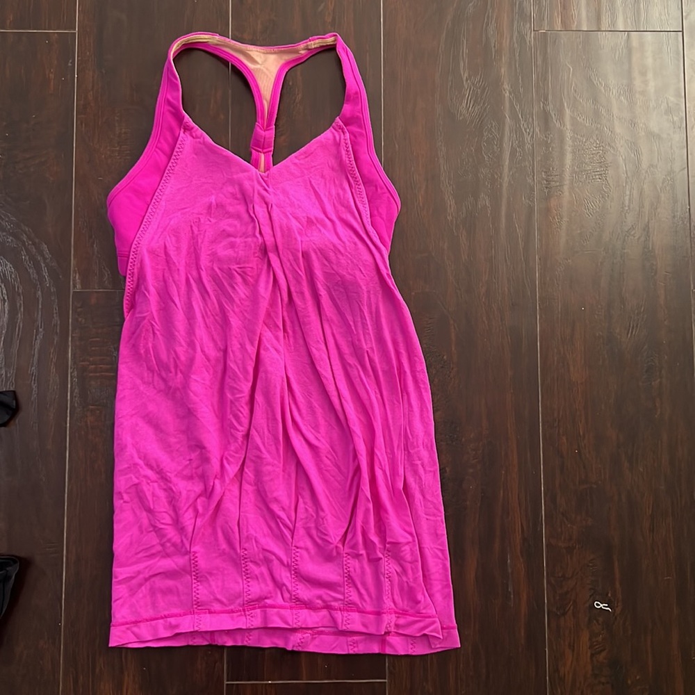 Lulu Lemon top